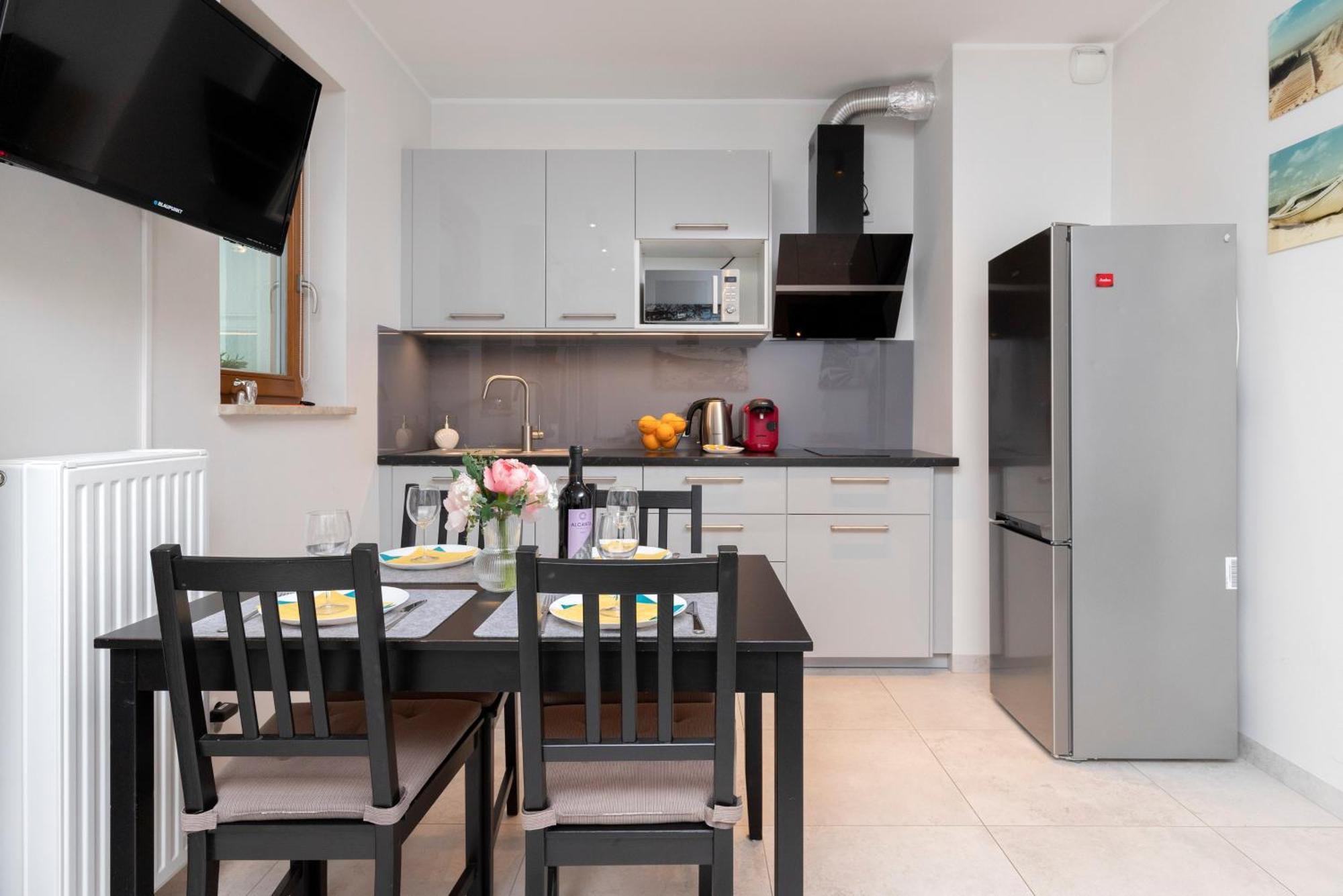 Apartament Z Widokiem Na Morze Obok Parku Millenium W Gdansku By Noclegi Renters Exteriör bild